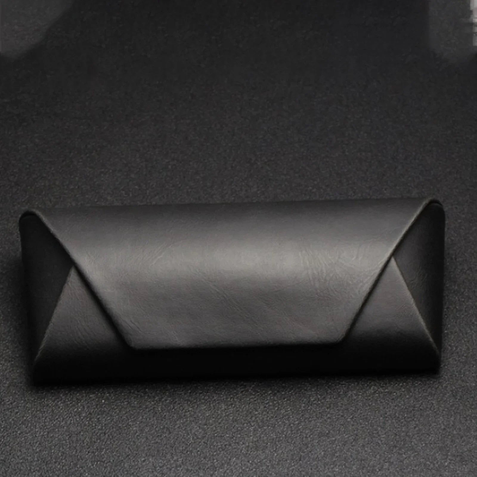 NOIRSUN™Vintage Glasses Case – Anti-Compression Design